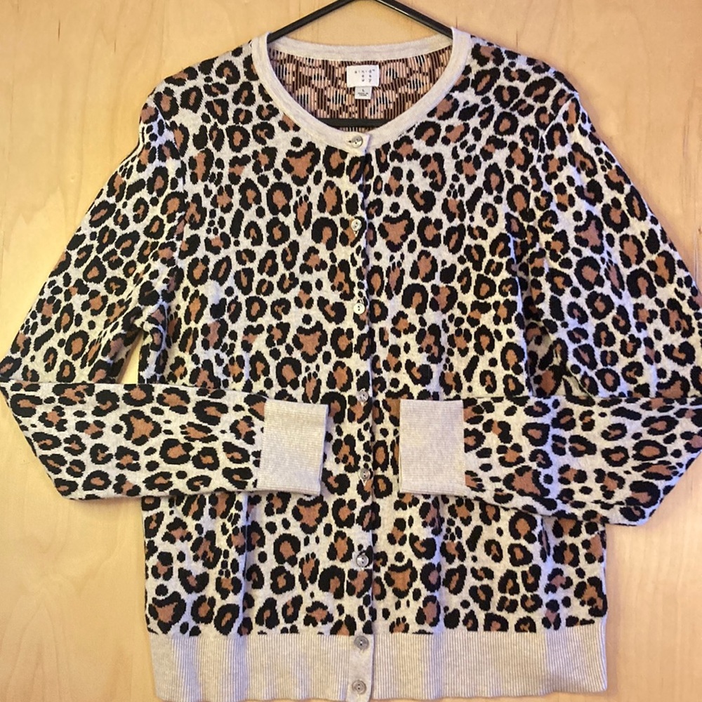 A.N.A Animal Print 2-pc sweater set. Size L.